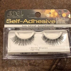 Arden self-adhesive eyelashes